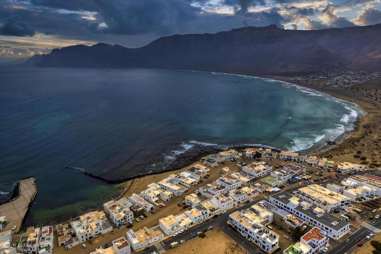 Casa Hespi-View To Famara Beach Eksteriør billede